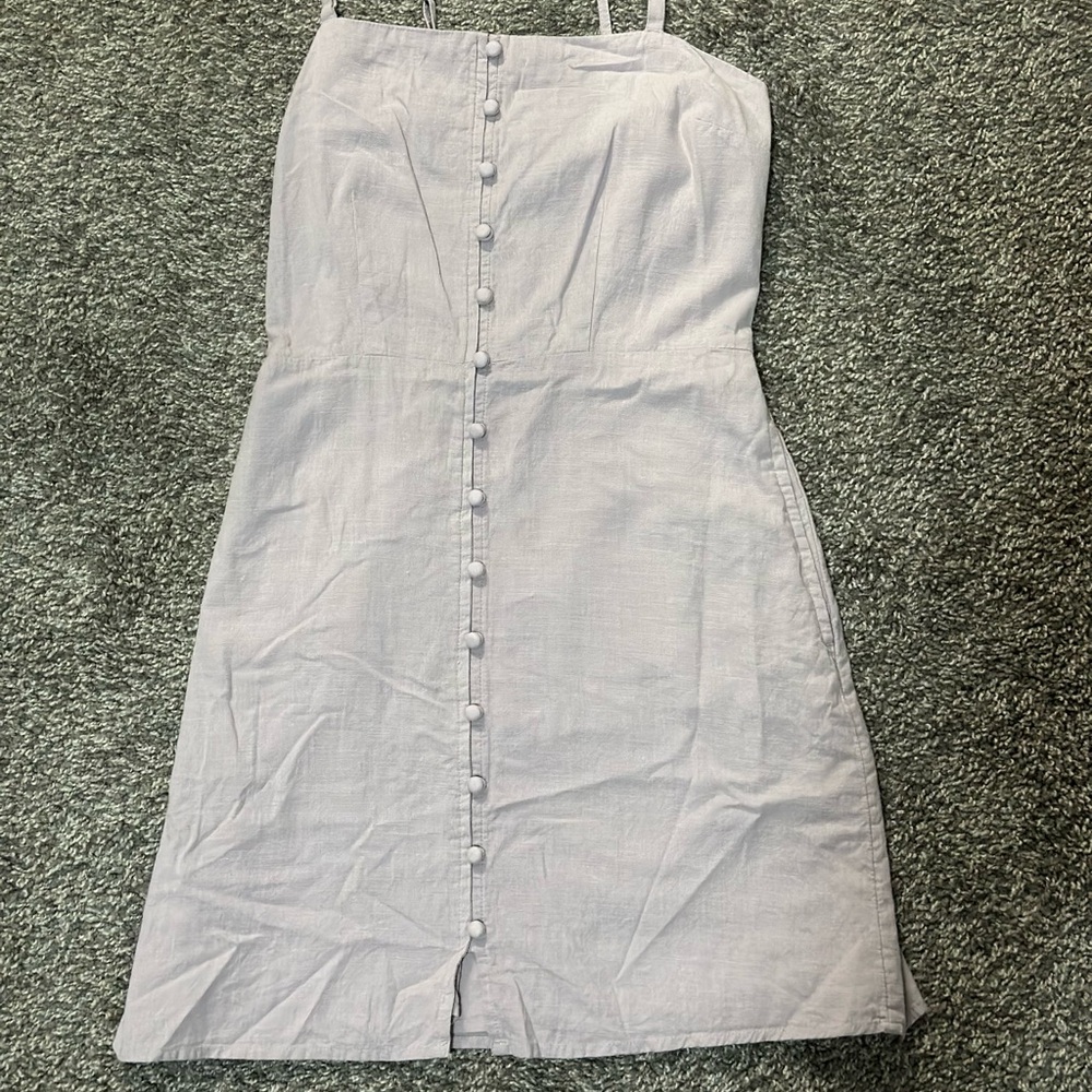 Elegant White Sleeveless Dress